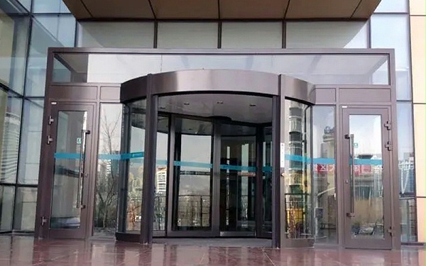 自動旋轉(zhuǎn)門安全保護(hù)配件之安全光幕介紹