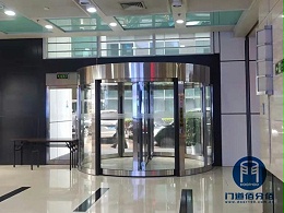 定期維護，保障壽命丨旋轉兩翼電動門護理保養案例