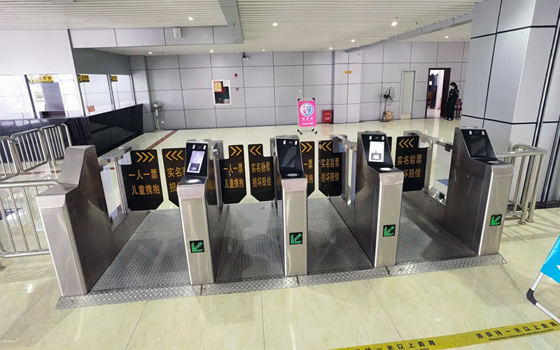 使用通過檢票閘機注意事項介紹