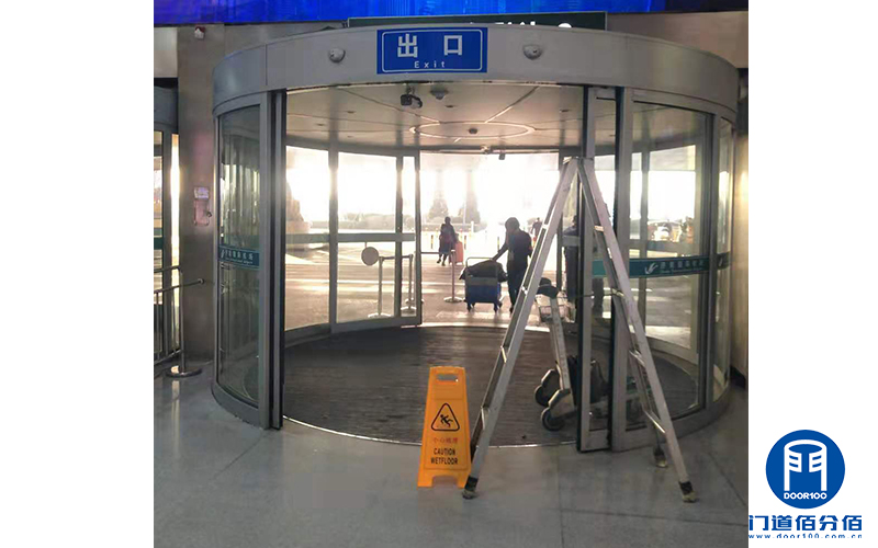 保障春運(yùn)丨山東省機(jī)場進(jìn)出入口弧形自動門保養(yǎng)服務(wù)