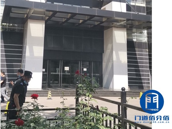 大廈各大門四樘凱必盛旋轉門保養檢測維護實錄